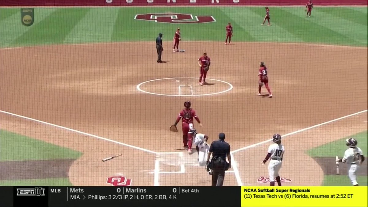 Dawgs are on the board early 🔥 #RoadToWCWS x 🎥 ESPN / Mississippi State Softball