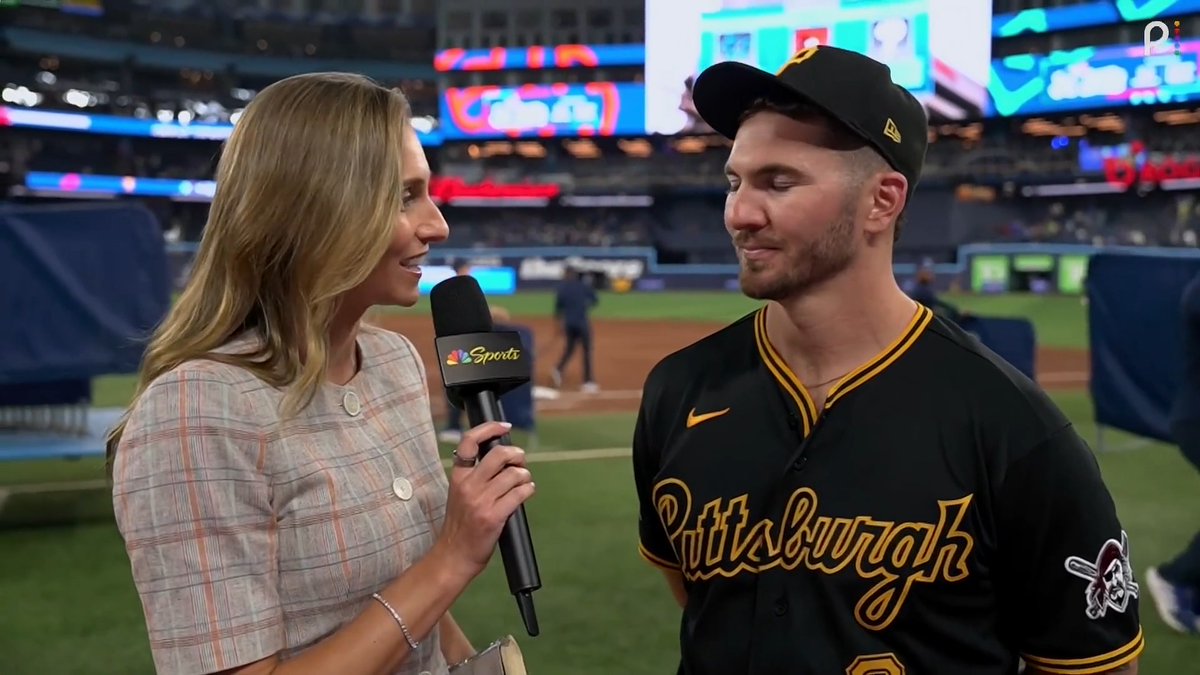 "They can play. That's something we're learning pretty fast." Spencer Horwitz with some praise for the new guys 😄 (📺: Peacock)