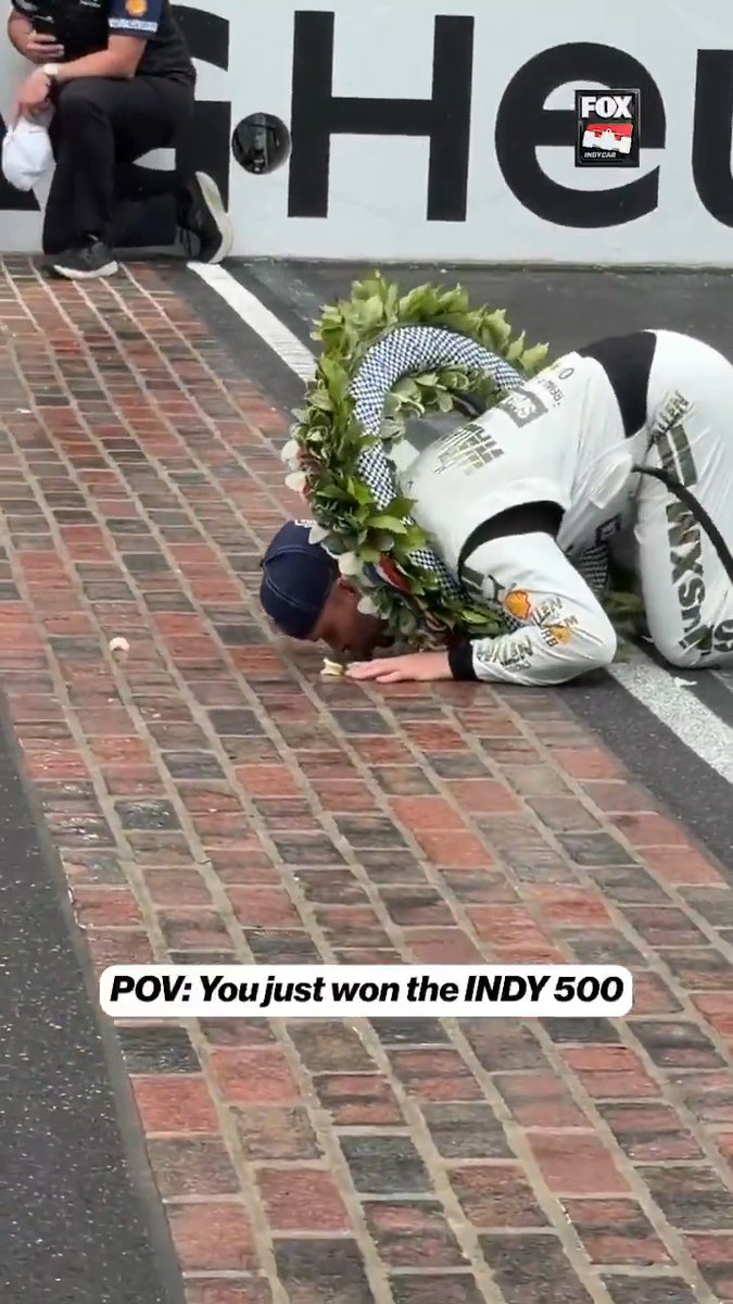 A moment he will never forget 🙏 🧱 Felix Rosenqvist | #Indy500