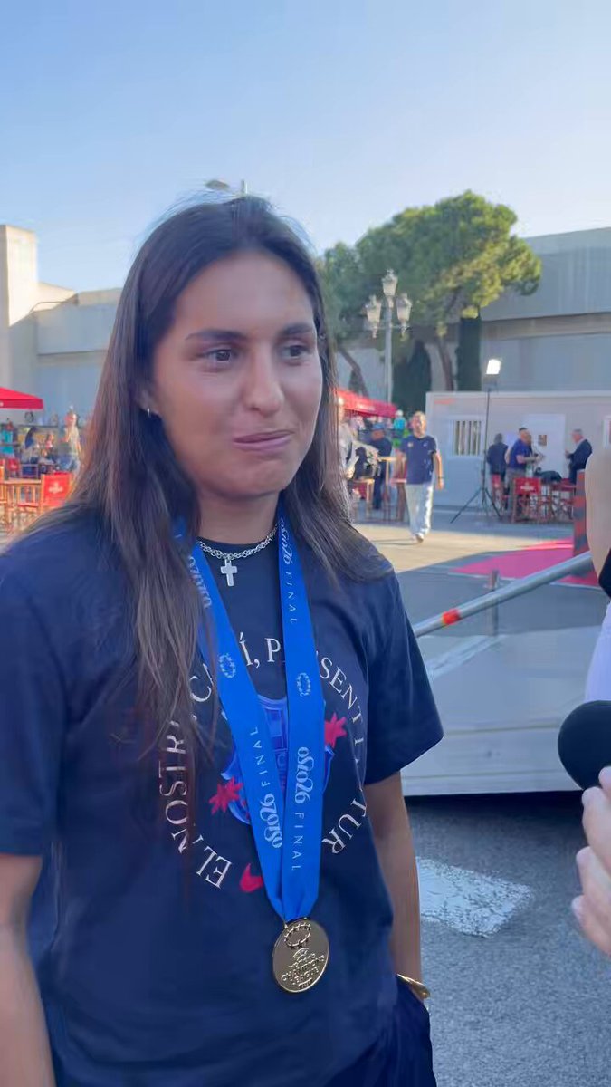 🎙️Pregunto a Kika cóno está el vestuario tras el poker de títulos después de tantas críticas y dudas: 🗣️”Cuando perdemos no somos las peores igual que cuando ganamos no somos las mejores” 🗣️”Bueno, si que somos las mejores la verdad” Más Que Pelotas ®