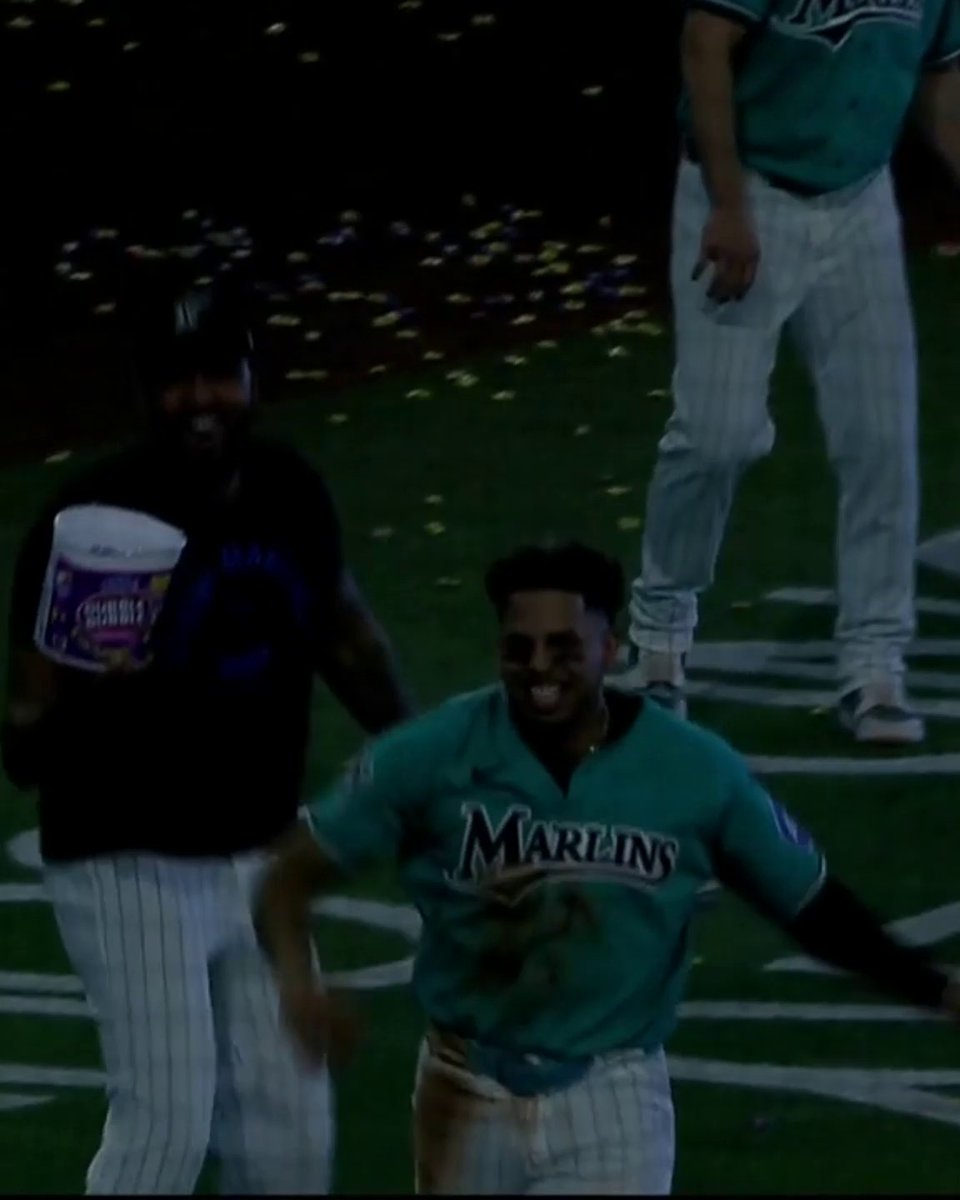 Heriberto Hernández' hit the FIRST walk-off slam to break a scoreless tie in Marlins franchise history 👏 It’s a feat MLB hadn’t seen in over a decade: the last player to do it was Justin Maxwell for the Royals on Sept. 22, 2013 😲