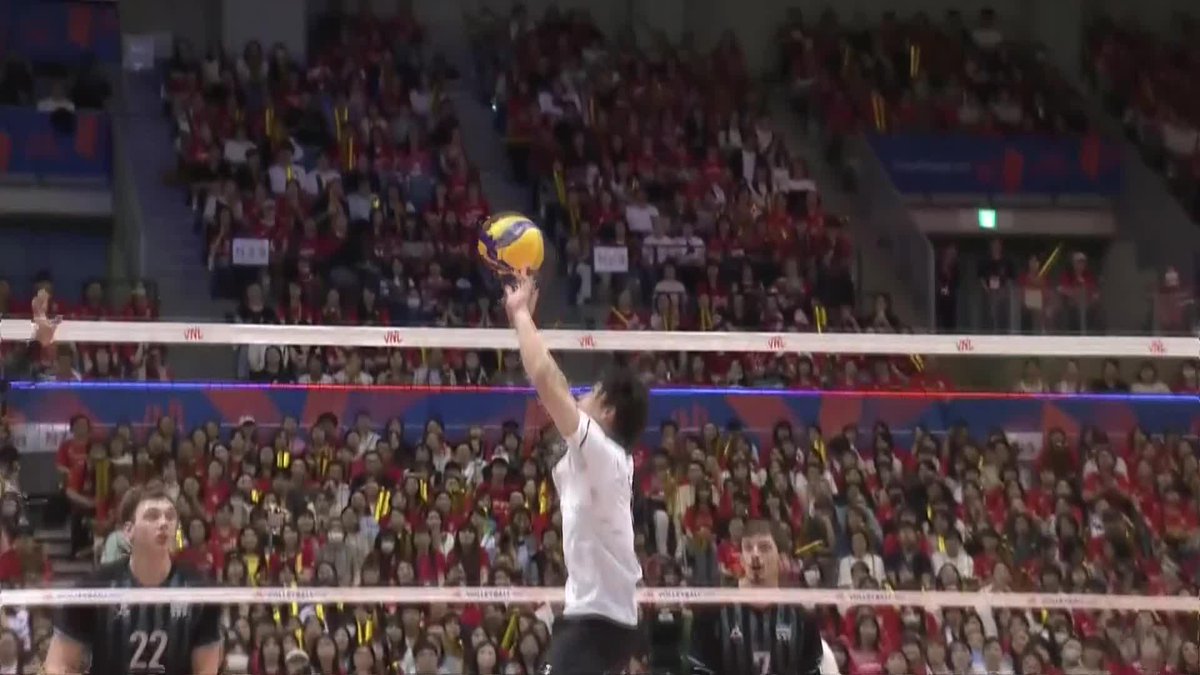 #VNL : CAPTAIN MODE LOADING ⏳ After ending his club season with Perugia’s trophy-filled run 🏆, Yuki Ishikawa 🇯🇵 is back in Japan and set to begin preparations for the national team season this week 🤩. Now entering another year with the captain mark, what kind of captain will Yuki be for Japan in VNL 2026 👀? 📺 Watch all the action LIVE on VBTV: 🗓️ Check the schedule on 🏐 #BePartOfTheGame #Volleyball
