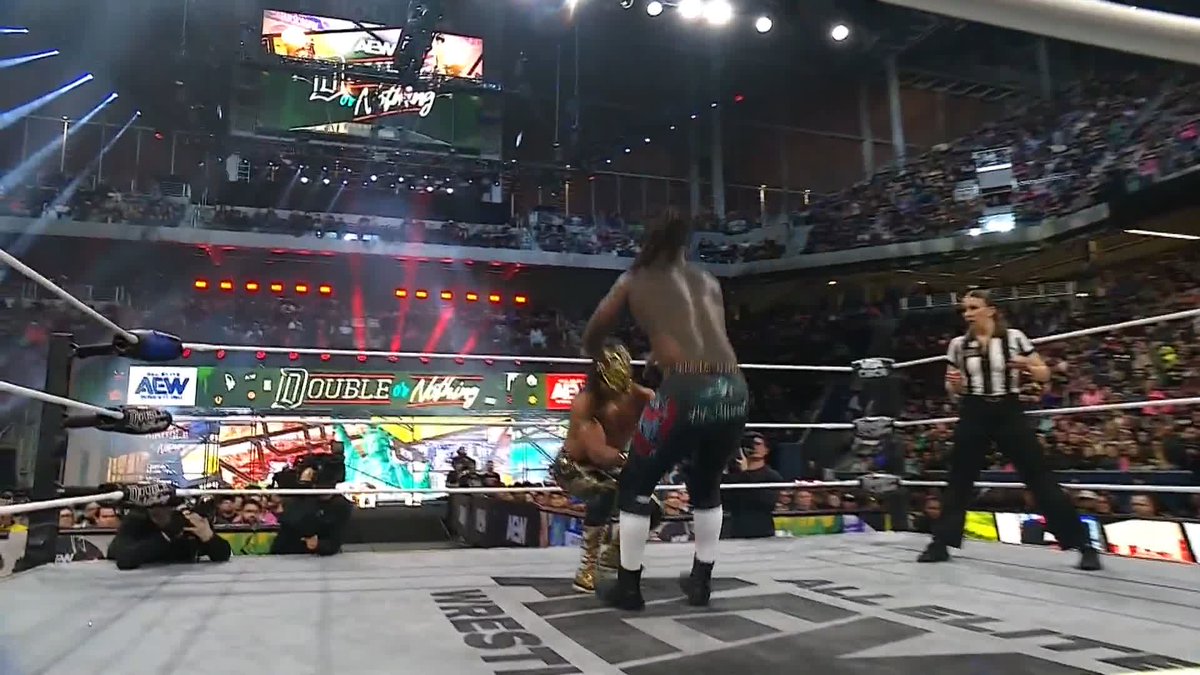 THAT WAS THE SICKEST HOUSE CALL I EVER SEEN! #AEWDoN