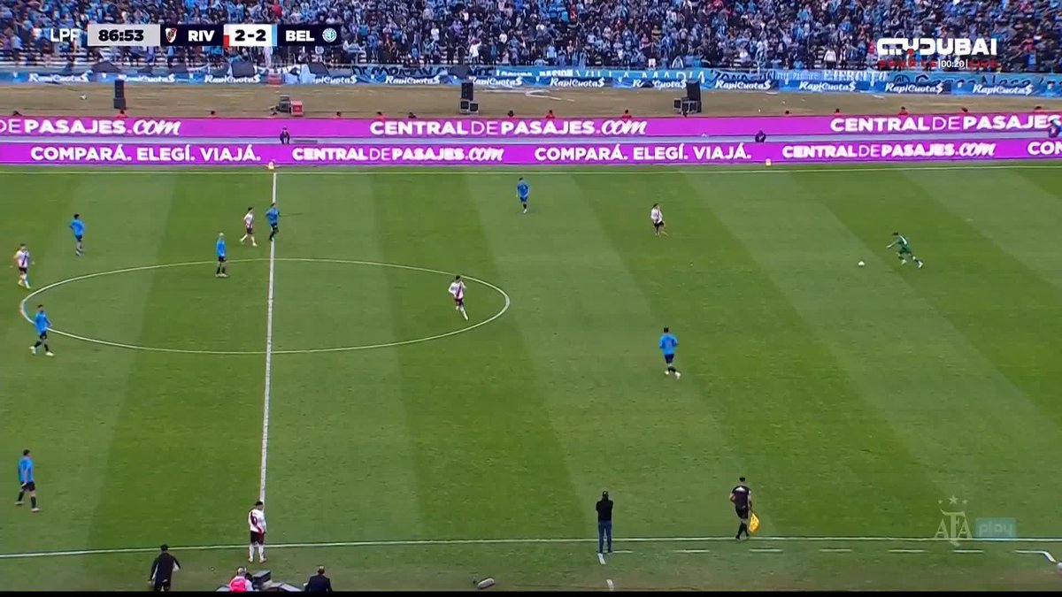بيلغرانو بطل الدوري الارجنتيني "الابيرتورا" للمرة الاولى في تاريخ النادي الذي تاسس قبل 121 سنة طبعا نظام الدوري الارجنتيني معقد جدا هناك اكثر من بطل خلال الموسم الواحد الابيرتورا (الدوري الافتتاحي) الكلاوسورا (الدوري الختامي) الدوري العام (الاكثر نقاط)