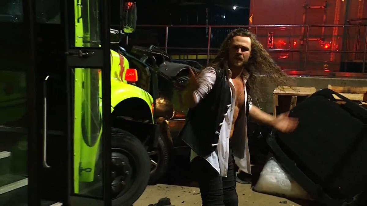 .Jack Perry has Jurassic Express and dunkzilla - マーク・デイビス is the target! Watch #AEWDoN LIVE on HBO Max PPV