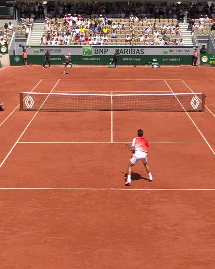 Unleashing on the forehand early 💥 Stanislas Wawrinka Roland-Garros #RolandGarros