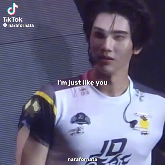 กุเพิ่งเห็นเพื่อนดังเพื่อนปอนด์กางอนาเขตบนเวที โอย 555555555555555555555