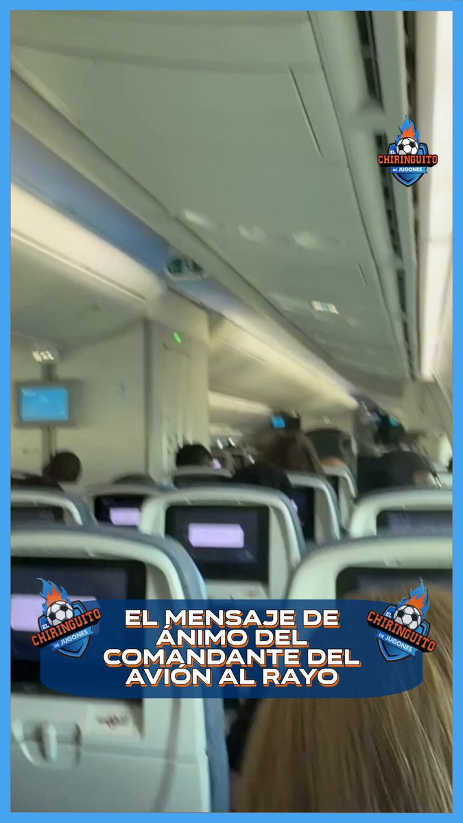 💪⚡️ “Estamos muy orgullosos, llevadnos a la gloria”. 🗣️✈️ El mensaje del comandante del avión al Rayo de cara a la final de Conference. 📹 Marcos de Vicente