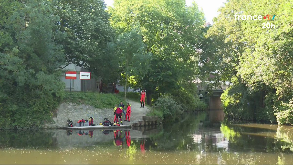 🔴 Le corps d’un enfant de 11 ans a été découvert à Rennes sur les bords de la Vilaine avec une serviette serrée autour du cou. Deux mineurs de 15 et 16 ans, sont en garde à vue. #JT20H