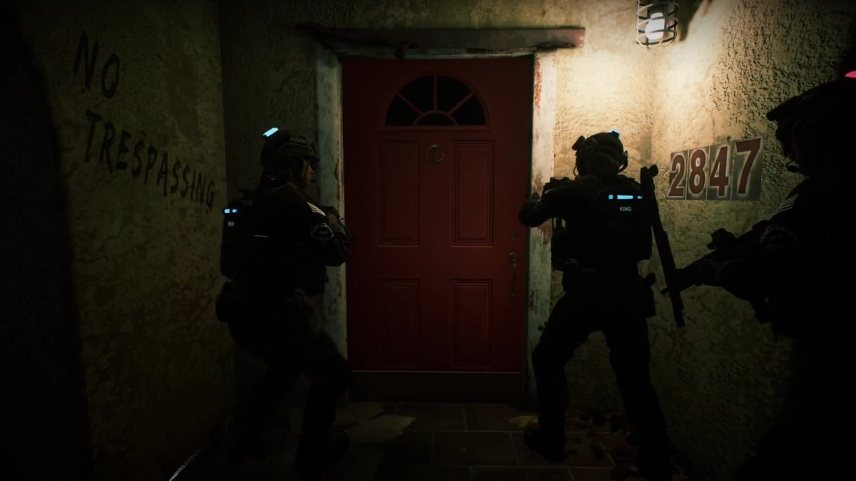 Good stacking, bad door.