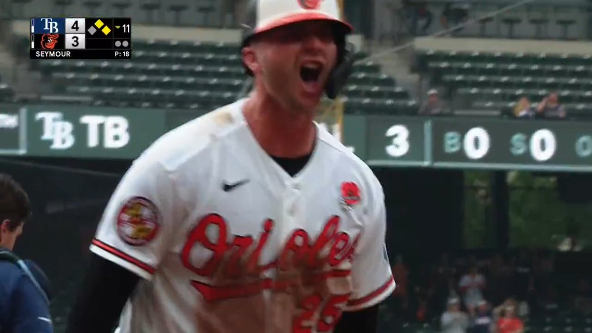 Jeremiah Jackson ties the game in extras!!
