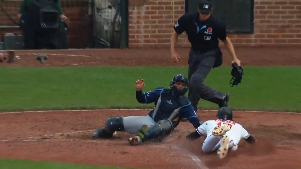 HE'S SAFE! Tied in the 12th!