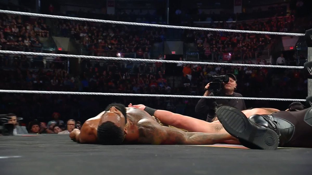 Seth Rollins wins an INSTANT CLASSIC against Montez Ford! 🔥 Seth Rollins | 𝕂𝕚𝕟𝕘 𝕋𝕖𝕫