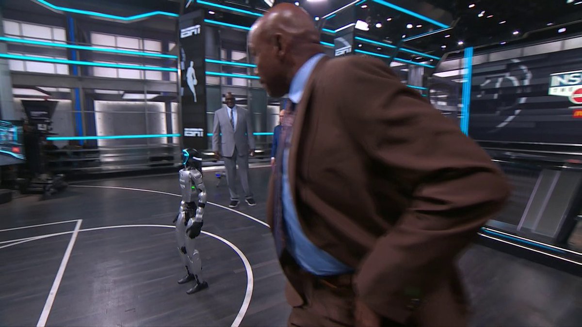 Chuck was not a fan of the robots 😂🤖