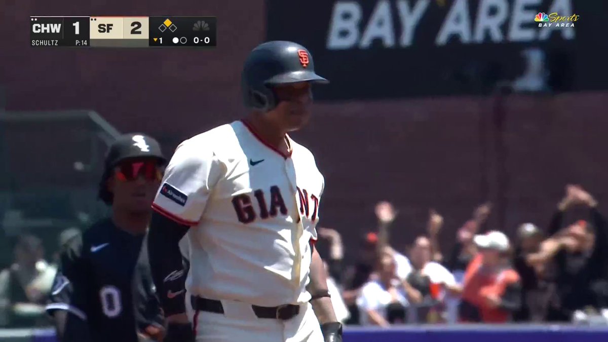 I can't prove it, but this ball not going out is why the Giants ended up losing.