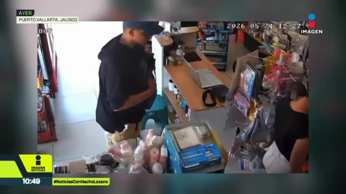 A plena luz del día, un hombre entró a robar a una papelería en Puerto Vallarta, #Jalisco, acuchilló a una trabajadora mientras imitaba el sonido de un simio. #ImagenNoticias de la Noche tuvo acceso a la hoja que el atacante llevó a fotocopiar, esto era lo que decía: