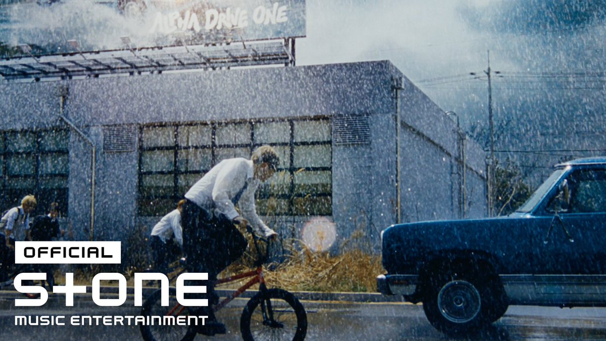 ALPHA DRIVE ONE has released “OMG!” on all streaming platforms.