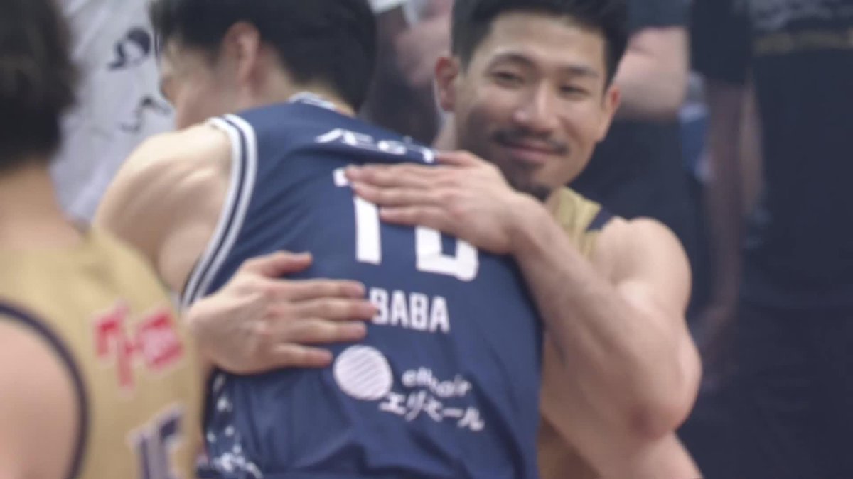 歓喜か、涙か。 勝つのはどちらか1クラブ。 正真正銘の今季ラストゲームがTIPOFF🔥 📺NHK BS/NHK沖縄で生中継 📡バスケットLIVEで生配信中 長崎ヴェルカ 公式 琉球ゴールデンキングス公式 #Bリーグ #りそなグループ #Bリーグファイナル