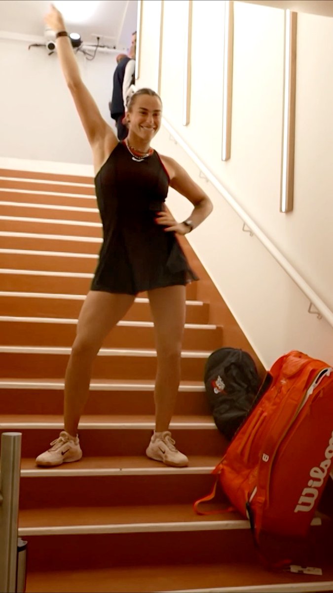 Aryna Sabalenka wins, Aryna Sabalenka dances 💃