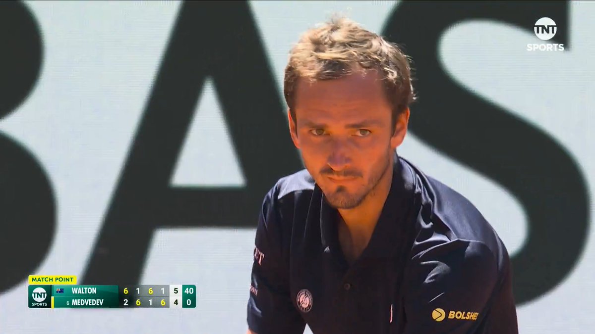 No. 6 Daniil Medvedev LOSES in five sets to Adam Walton 🤯 This is Medvedev's SEVENTH first-round exit in Roland Garros 😬