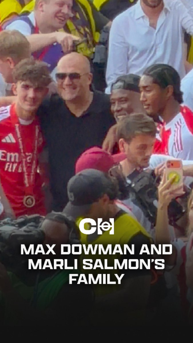While both Max and Marli Salmon’s families were taking photos together, Lewis‑Skelly was just there letting it all sink in. 🤣