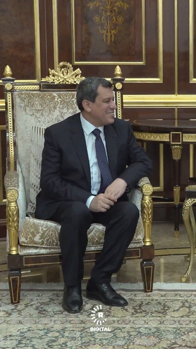 #VİDEO- Başbakan Mesrur Barzani, Erbil'de bulunan DSG Genel Komutanı Mazlum Abdi ile bir araya geldi