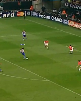 Deco in the 2004 #UCLfinal 🪄