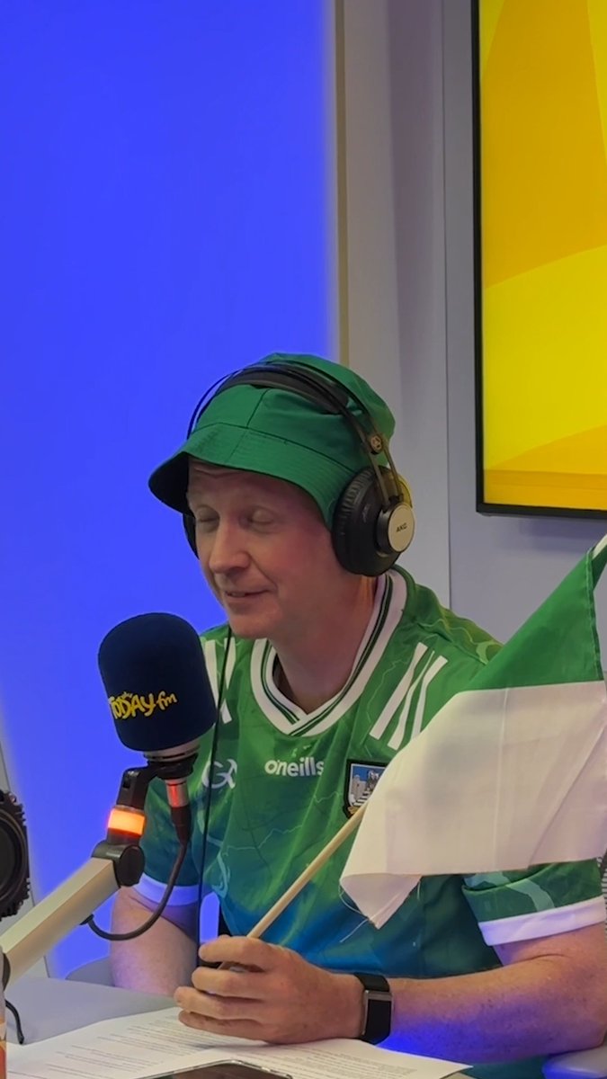 How Cork Is Cooper? 🤔😂 For every question Matt got wrong, he had to put on another piece of Limerick kit... 😂 #mayhemtodayfm