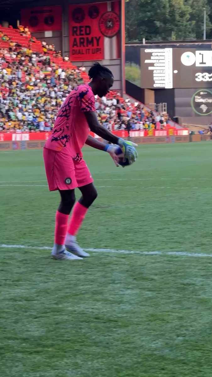 Goalkeeper Arthur Okonkwo making his debut for Nigeria 🇳🇬