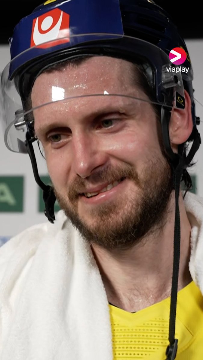 "Jag sköt in pucken i båset där" Oliver Ekman-Larsson om gruffet med slovakerna i slutminuterna 💥