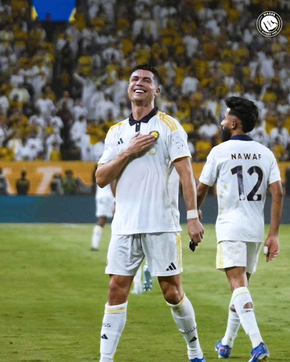 هـدف إعـلان التتويـج رسميًا 🤩 احتفـالٌ يليـق بالليلـة 🐐 صخـبٌ يُسمـع في كل أنحـاء الرياض 🔥 ومشاعـر حبٌ فاضت من القائد 💛