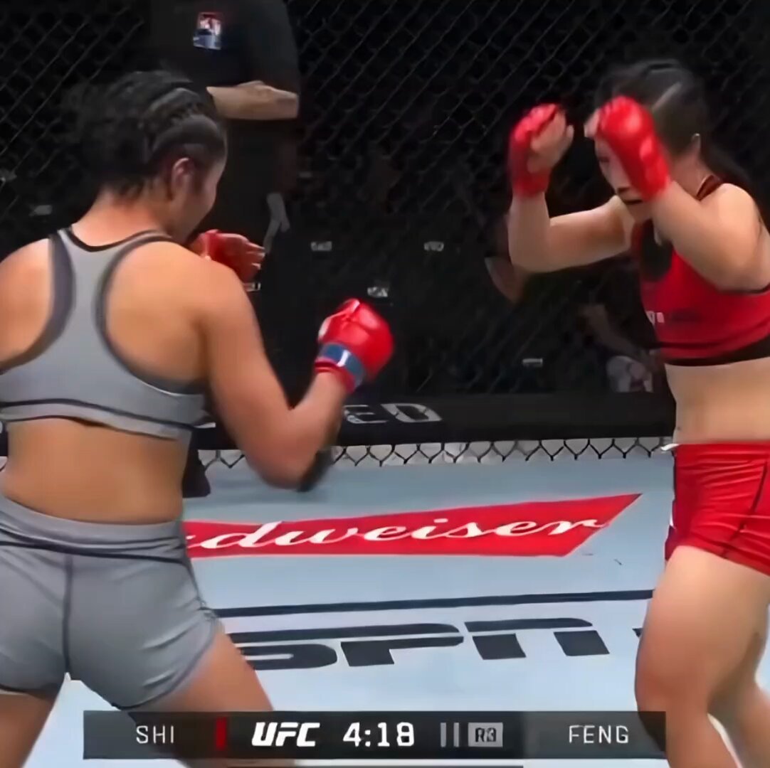 Absolutely atrocious the way the UFC have handled Dr Sleep Shi Ming, one of the most likeable female fighters, gave us one of the best knockouts of all time, gets a performance bonus doesn't count on UFC record Sent back to Road to UFC after a loss to the fight her way back into a contract 😭 madness