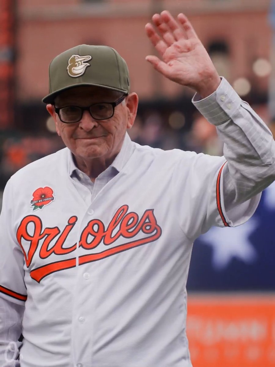 Birdland welcomes 101-year-old U.S. Army WWII veteran and Holocaust survivor Ralph Brunn, along with U.S. Navy Jewish War Veteran Barry Steelman, to the Yard for tonight’s ceremonial first pitch 🧡