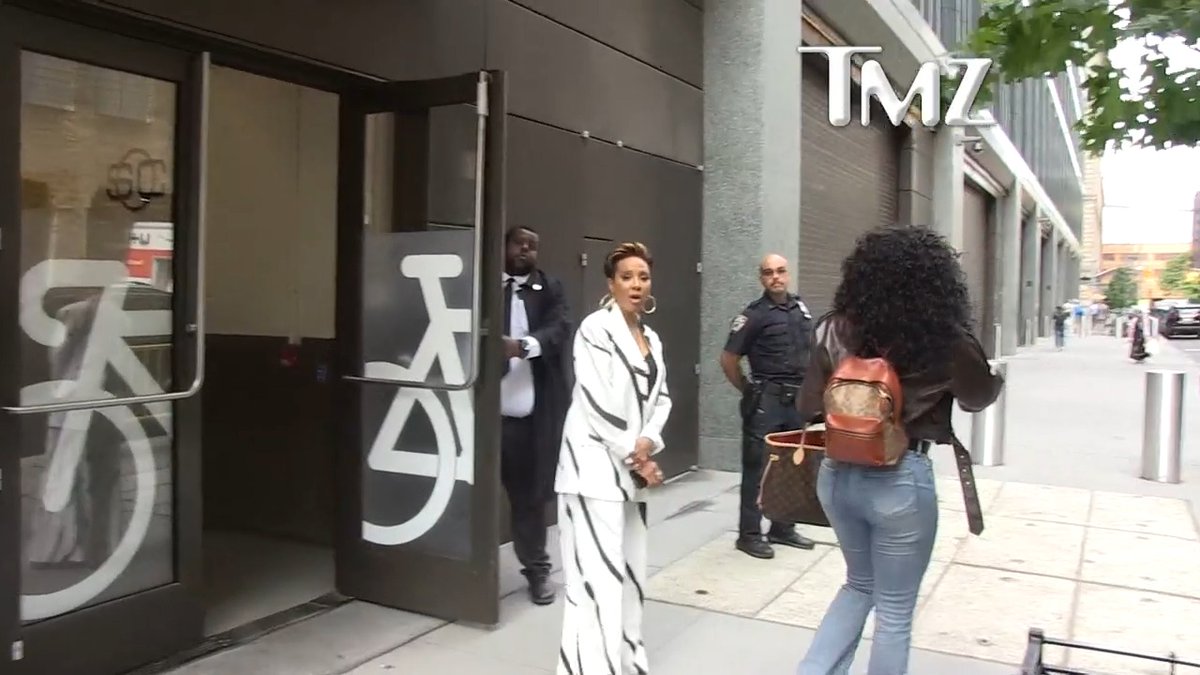 MC Lyte discusses the impact of Rob Base following his death.
