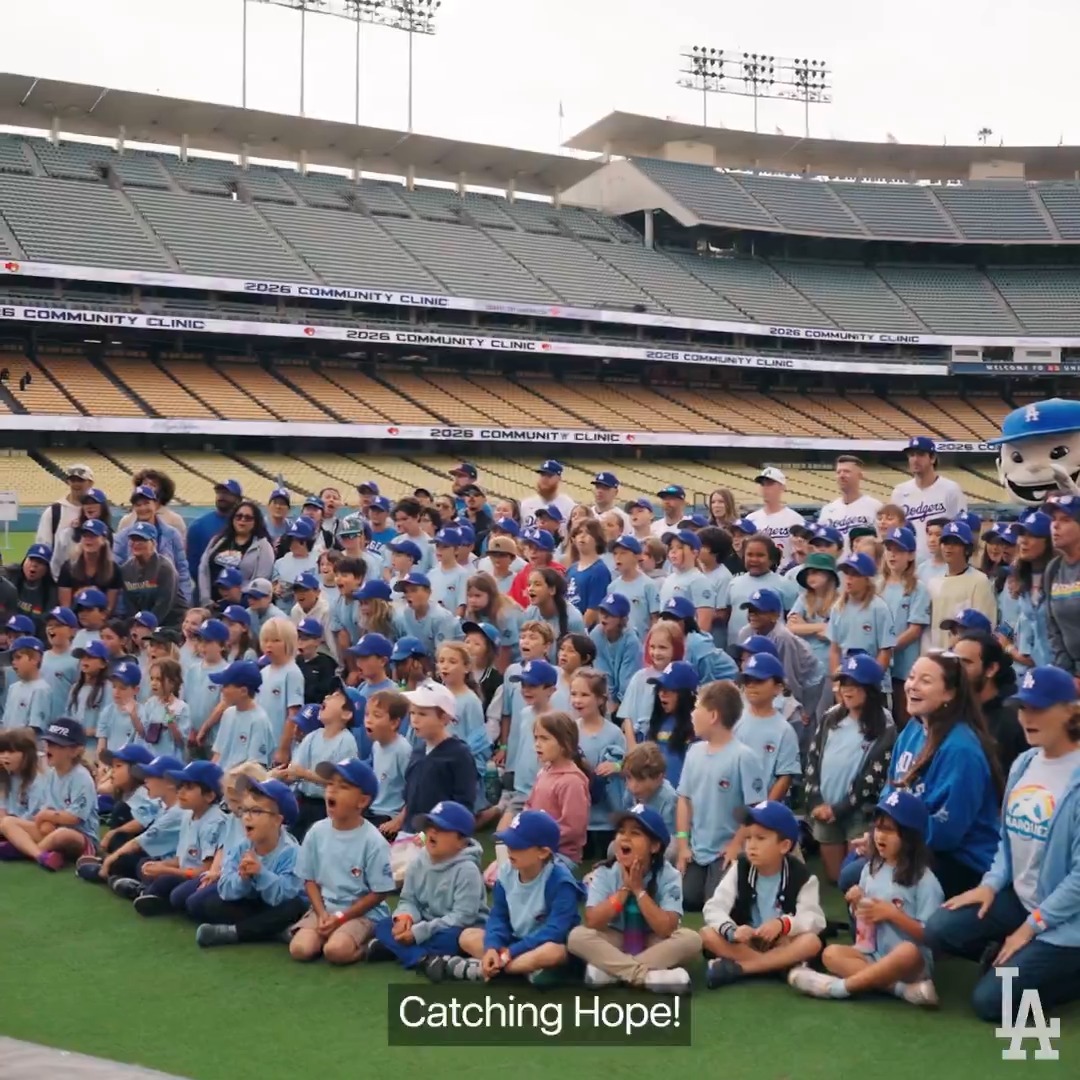 The Catching Hope Foundation hosted their third annual Catching Hope Community Clinic for 130 Marquez Charter Elementary students. The clinic featured rotating stations with STEM-based activities, arts and crafts, agility courses, nutrition activations and more.