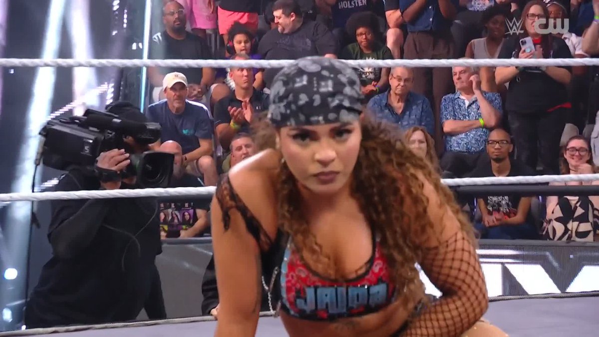 MS. PARKER 😎 𝙹 picks up the win over Layla Diggs!