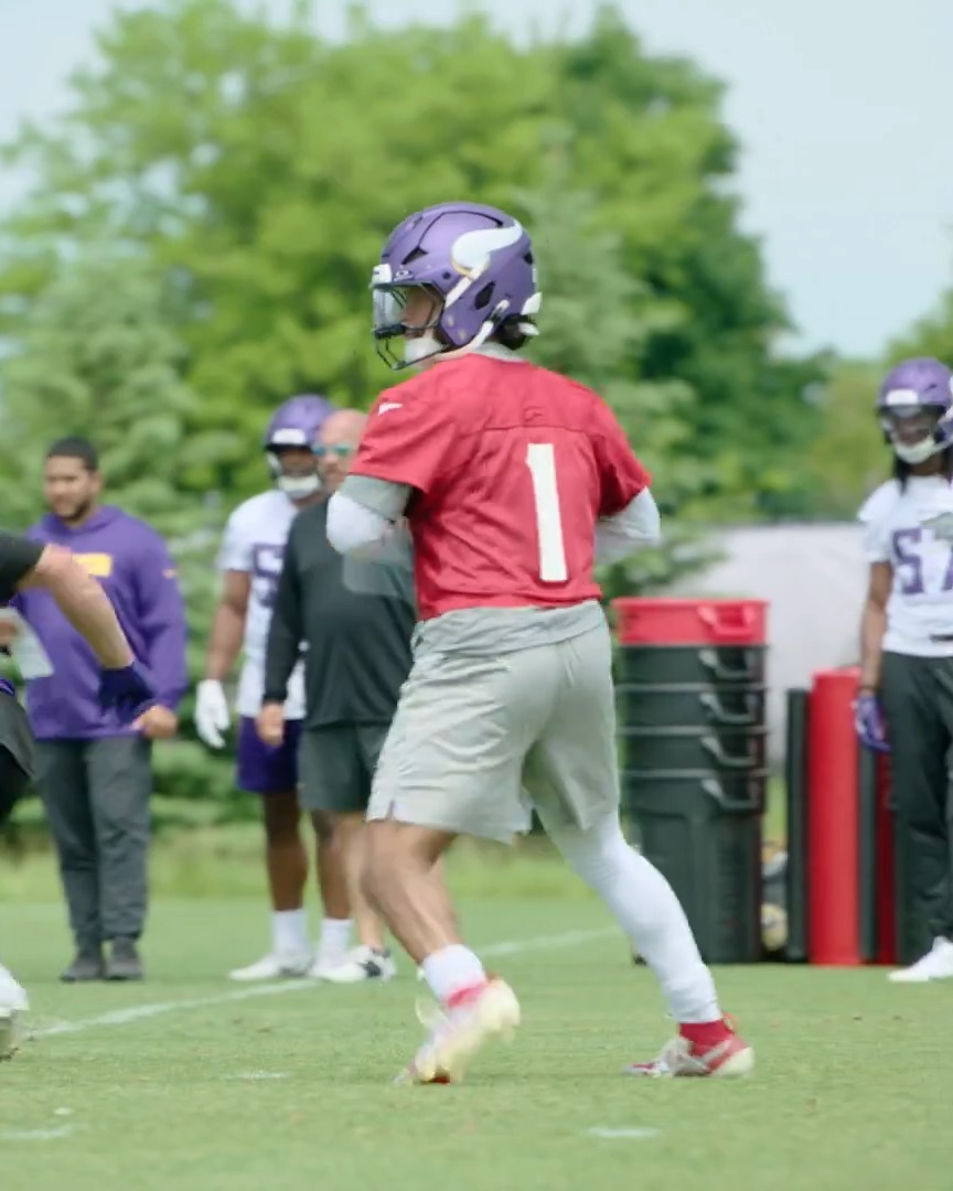 .Kyler Murray's first OTA in Minnesota. #Skol