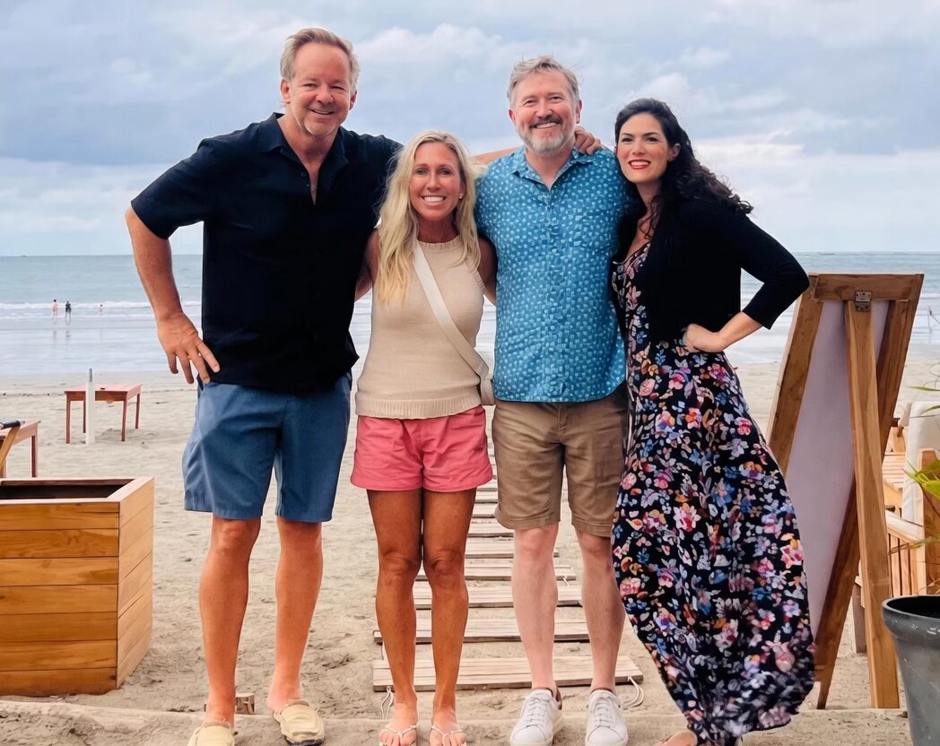 🚨 While Congress is on recess, former Rep. Marjorie Taylor Greene — who resigned from her seat in January — and Rep. Thomas Massie — who remains in Congress after his recent primary loss — are vacationing together in Costa Rica. According to reports, the group (including their significant others) is enjoying beach time, dinners at a beachfront restaurant, and tropical vibes, with MTG even picking up Massie and his wife from the airport. At a time when many Americans are focused on border security, the economy, and key national issues, questions are being raised about priorities. Should lawmakers and former lawmakers be jetting off to beach getaways right after major political setbacks? Or is this behavior indicative of why these Trump critics had their setbacks to begin with? (Video: AI)