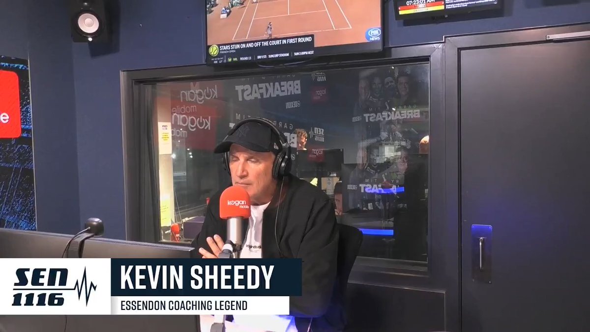 "If he got a chance he wouldn't muck this one up." Kevin Sheedy on James Hird putting his hand up for the vacant Essendon role. 👀 #AFL | SEN Breakfast