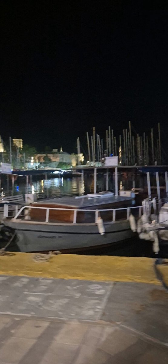 Kimler burda ve tanıyan varmı burayı