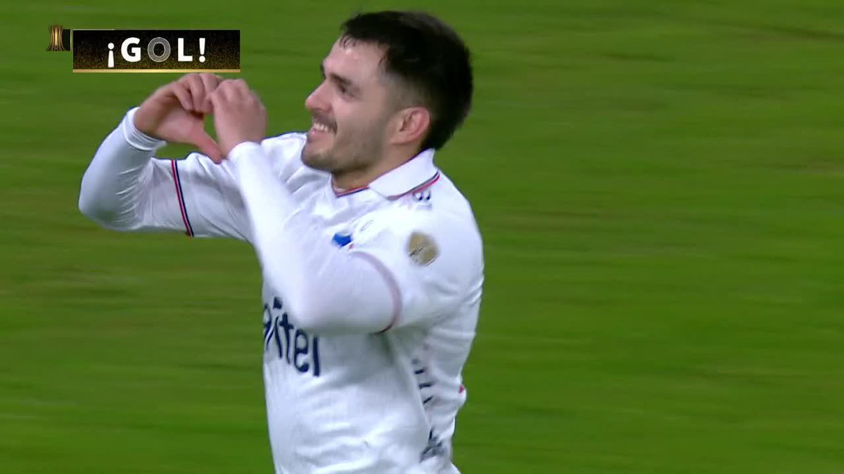 Imposible ganar este partido sin la carpeta del bueno de Maxi Gómez. Aguantó, generó faltas, hizo correr el reloj, condicionó rivales con amarillas y además marcó el único gol con golazo de tiro libre. Encima jugando con uno menos desde el 1T. Categoría.