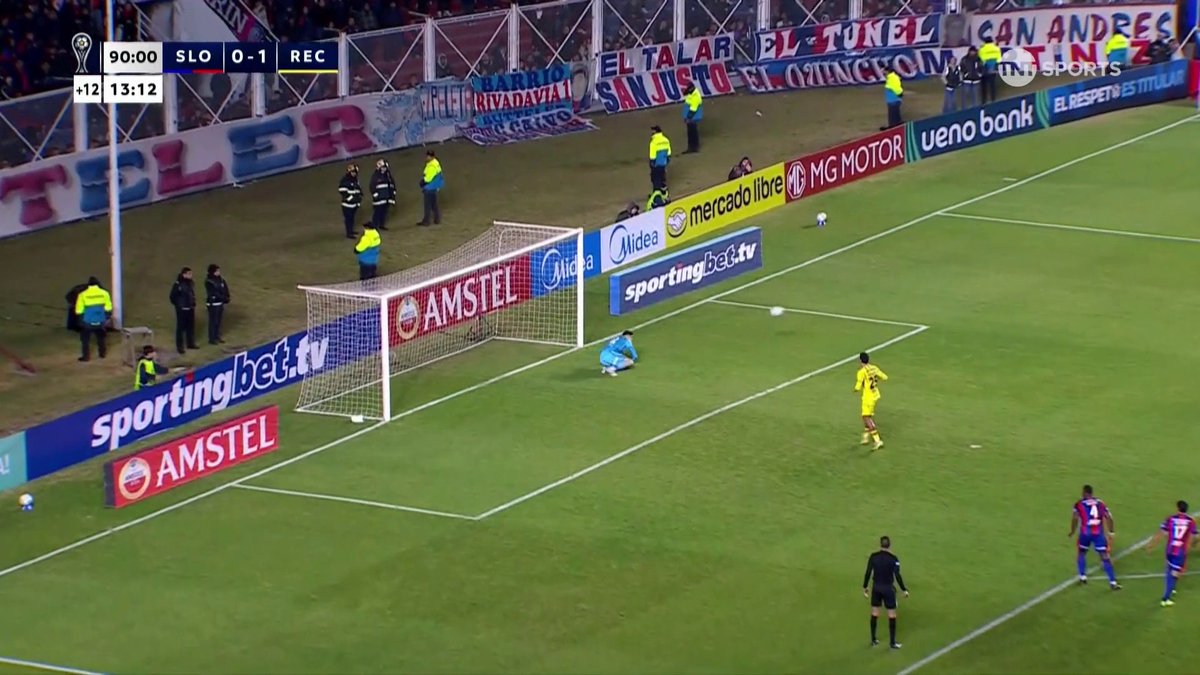 RECOLETA TUVO EL SEGUNDO DE PENAL 🧤 Orlando Gill le ahogó el grito a Wlk en la última, pero igual San Lorenzo quedó afuera. #Sudamericana