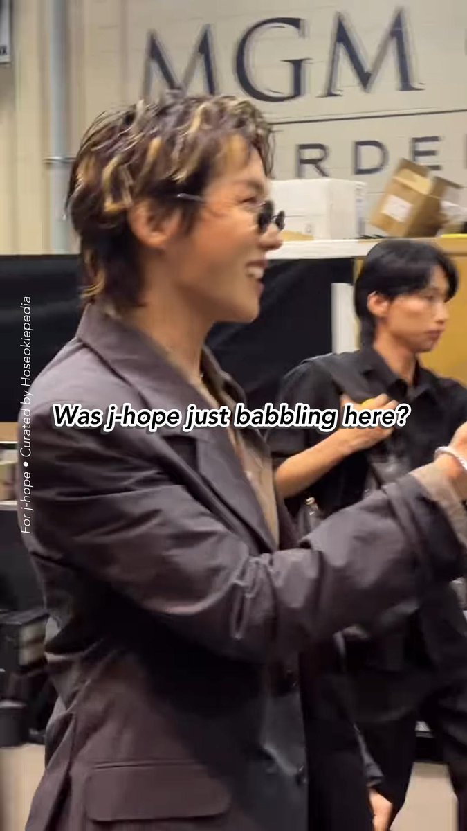 In one of the behind-the-scenes clips from yesterday's AMAs, Hobi looks like he's just randomly babbling while walking—until you realize he's actually doing Busta Rhymes' flow on "Look at Me Now." Man really knows his hip-hop. #jhope #제이홉 #BTS #방탄소년단