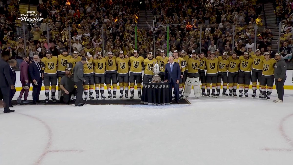Presenting your 2025-26 Western Conference champions! ๐ Who will the Vegas Golden Knights play in the #StanleyCup Final? Watch Game 4 between the Carolina Hurricanes and Canadiens Montrรฉal TOMORROW at 8p ET on NHLonTNT, Sportsnet, & TVA Sports!