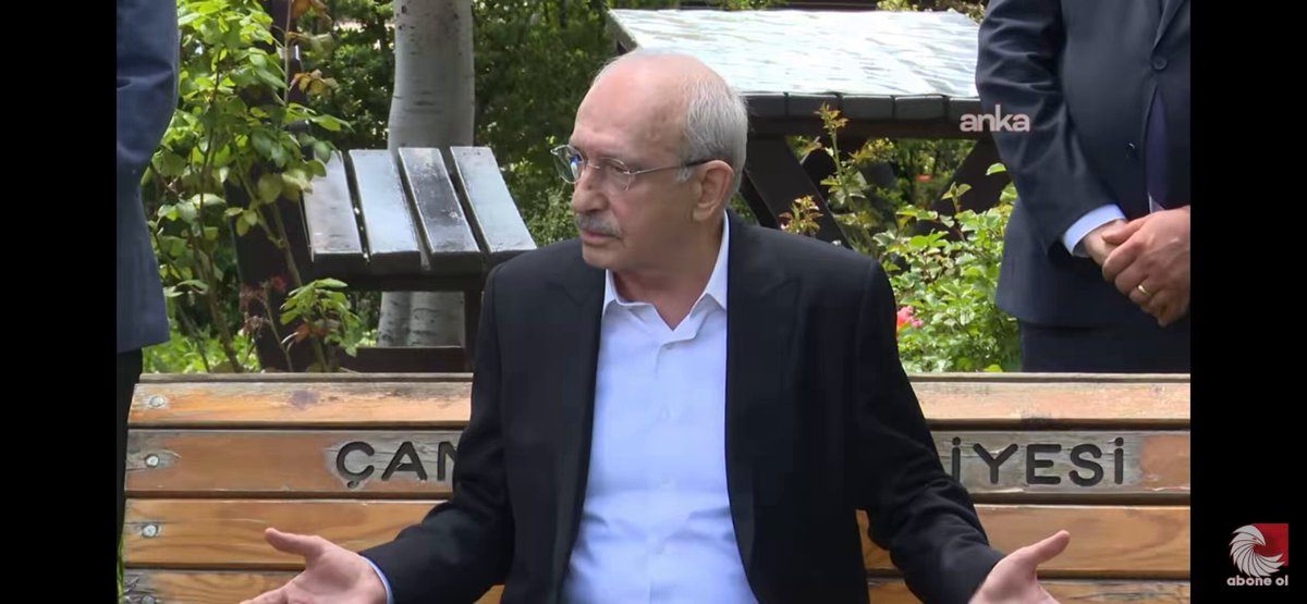 💬CHP Genel Başkanı Kemal Kılıçdaroğlu “Siyasi tutuklular başka bir şey bu olay başka bir şey. ‘Kurultayda para dağıtıldı.’deniyor. Bunu kim söylüyor? Başka partiden biri değil. Hiç bir partiye mensup olmayan biri değil. CHPliler.”