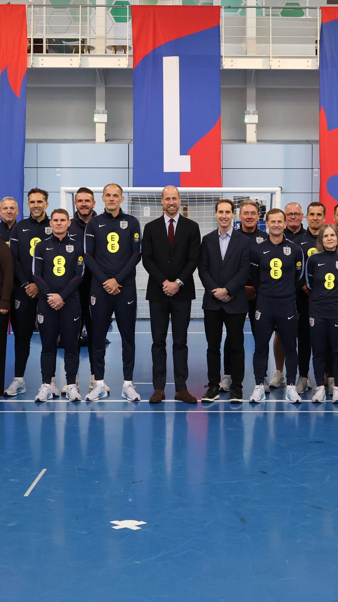 Meeting the team behind the team ❤️🏴󠁧󠁢󠁥󠁮󠁧󠁿 We had a special visit from His Royal Highness Prince William at St. George’s Park as preparations continue for the FIFA World Cup 🏆