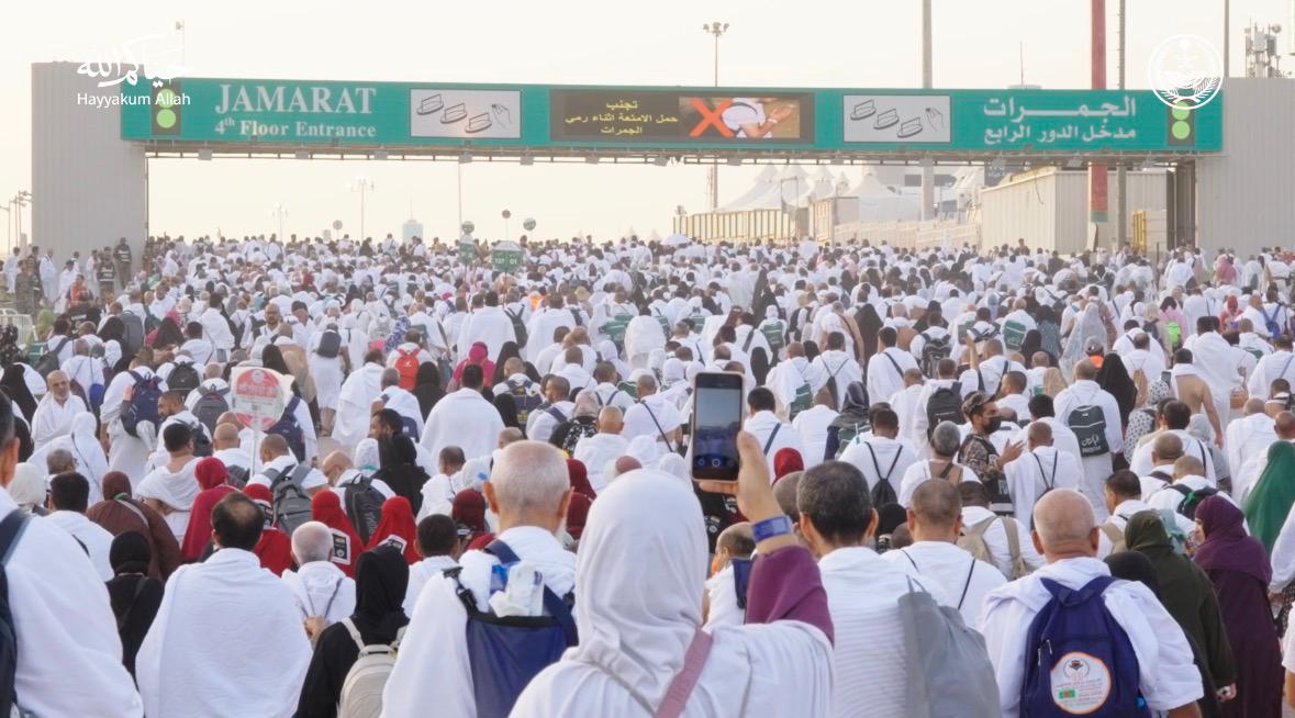 سكينة وسلام .. تحف ضيوف الرحمن.