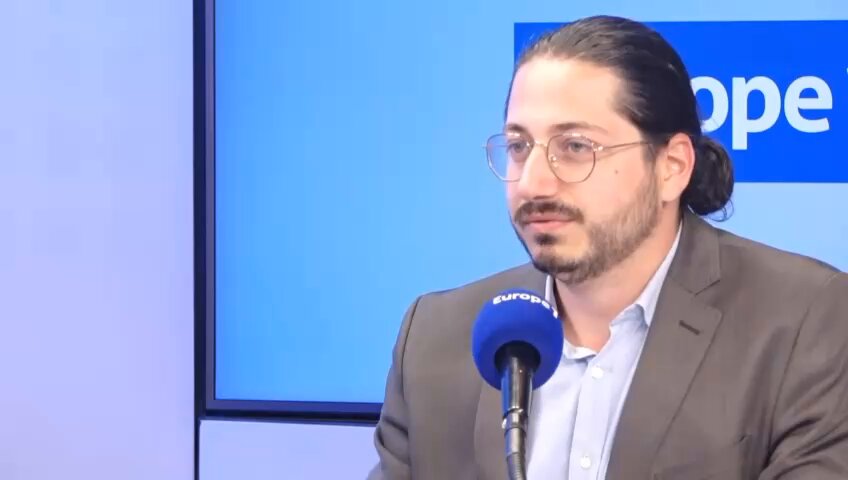 Le boulanger de votre quartier paie des impôts. Le bar d'à côté paie des impôts. Total, lui, a payé ZÉRO impôt sur les sociétés l'an dernier. Comment ? En délocalisant 6 milliards de bénéfices en Suisse. C’est un scandale.