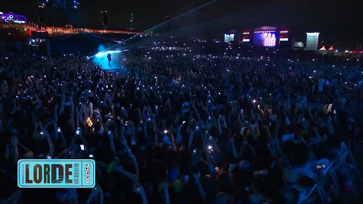 Dá pra reviver esse momento mil vezes e ainda arrepiar: Lorde encerrando seu show no #LollaBR com Ribs. Quem tava lá?