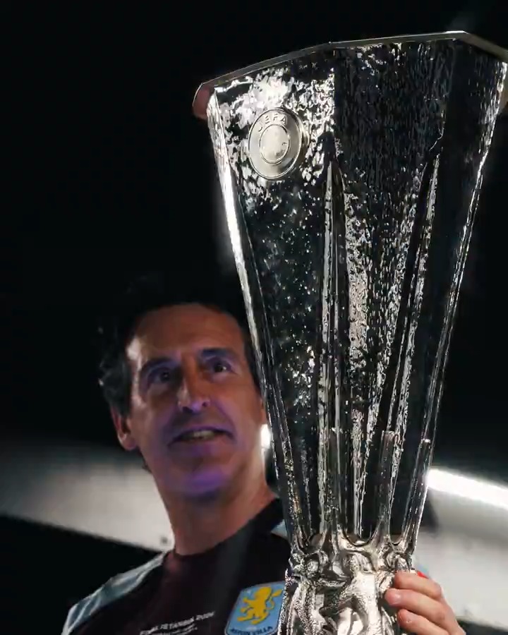 Glory days start with silverware. You can see the #UEL trophy at The Sports Illustrated Warehouse tomorrow, as we celebrate the launch of our 2026/27 Home Kit 🏆